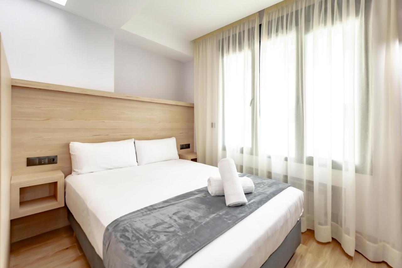 Dobohomes - Montesa 20 Apartamentos Madrid Extérieur photo